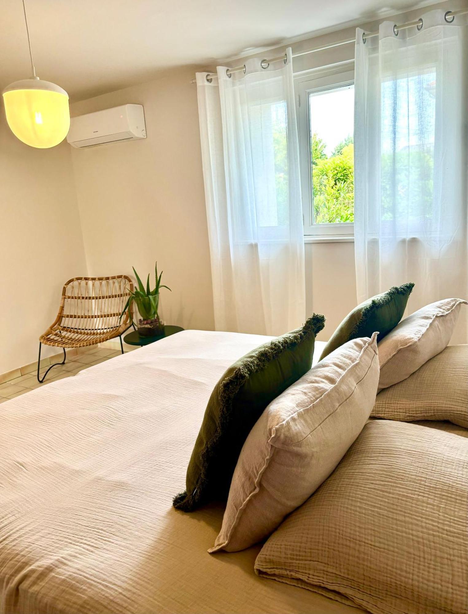 Charmante Villa Renovee Avec Piscine Montélimar Eksteriør bilde